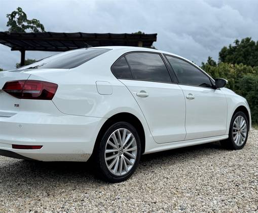 VOLKSWAGEN JETTA 1.4 16V TSI COMFORTLINE GASOLINA 4P TIPTRONIC